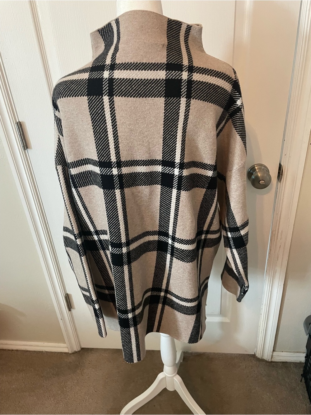 Max Studio Woman Black, Brown and White Knit Funnel Neck Sweater - Picture 4 of 12